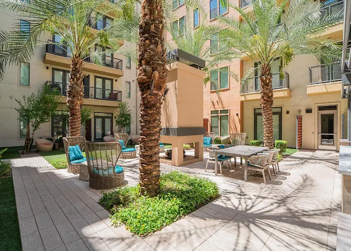 Boulevard Modern Roosevelt Row 2br Pool Gym 6 Apartment Phoenix